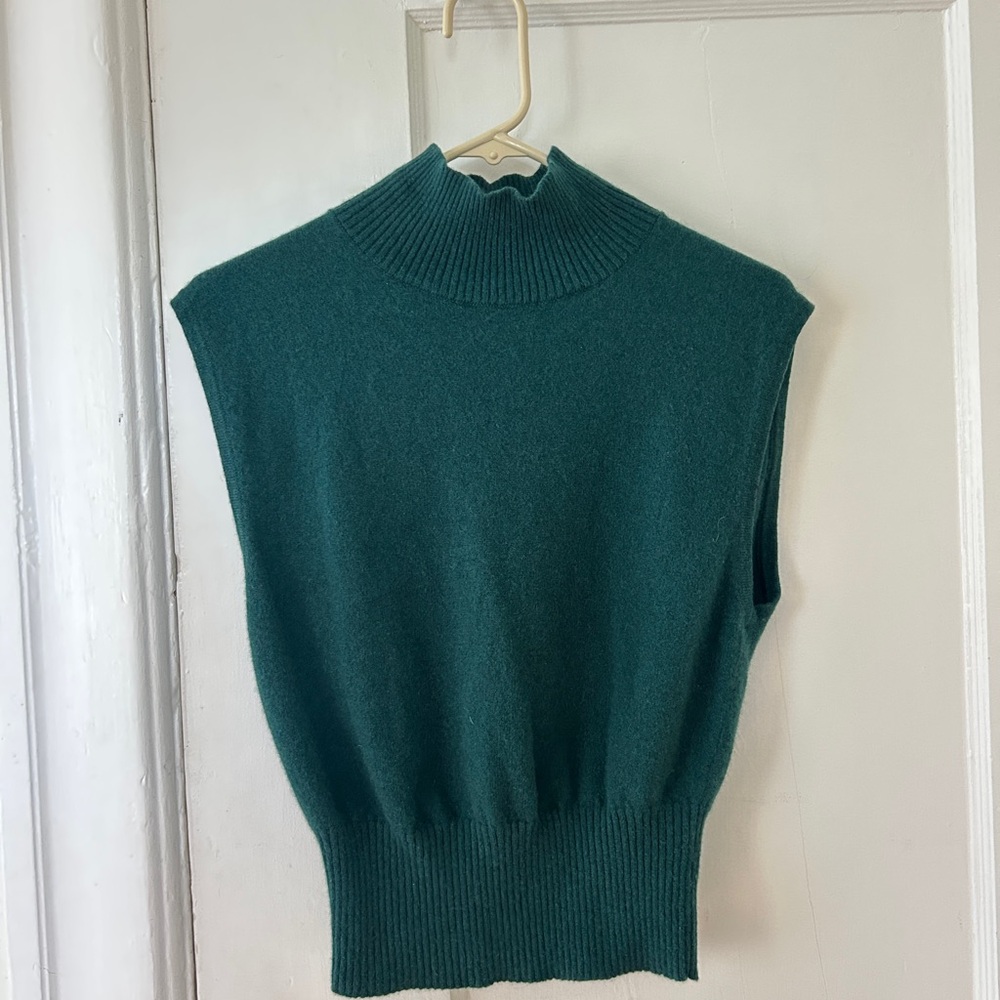 Reformation Green cashmere Sleeveless Turtleneck Sweater